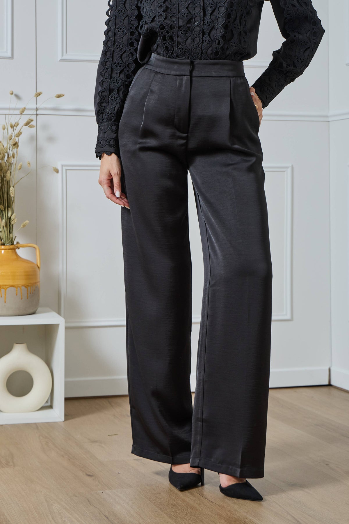 LULUMARY SATIN TROUSERS