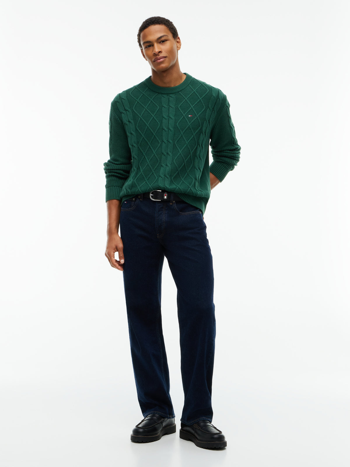 TJM REG CABLE KNIT SWEATER Neule