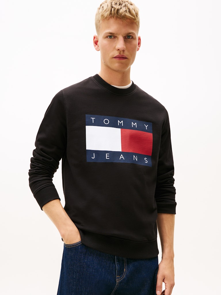 TJM REG BIG FLAG CNECK EXT Collegepaita